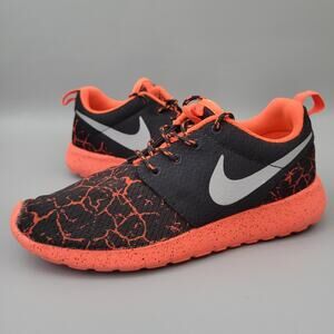 Nike Roshe Run Youth Size 5.5 Shoes One Print Lava Black Crimson 807597 004